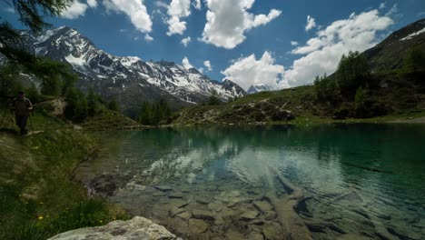 beautiful-lake-reflection-in-Switzerland