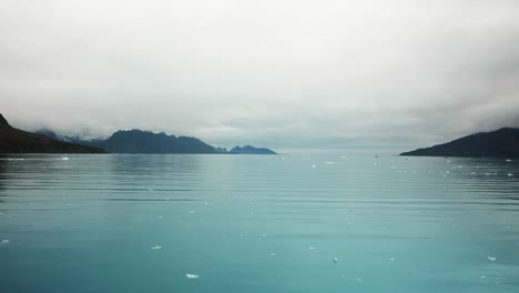 Beautiful-turquoise-seascape-on-South-Georgia-on-an-overcast-day