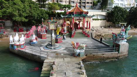 Luftaufnahme-Des-Repulse-Bay-Kwan-Yin-Tempels,-Hong-Kong