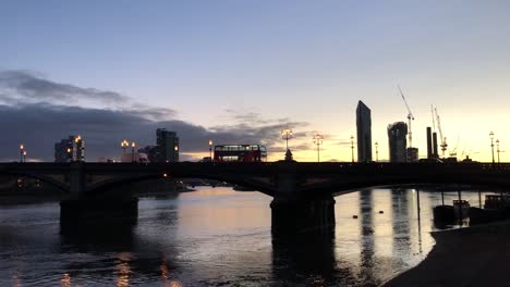 Battersea-Bridge-Auf-Der-Sonnenuntergang-Themse-London