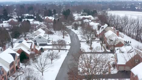 Aerial-of-large-homes-in-American-neighborhood-development