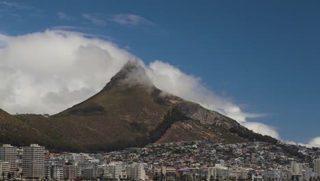 Ein-Schuss-Von-Signal-Hill-In-Kapstadt