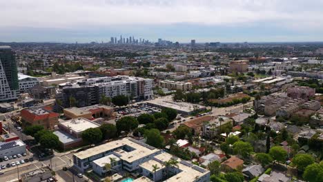 Aerial-descending-shot-of-Downtown-Los-Angeles-from-Hollywood