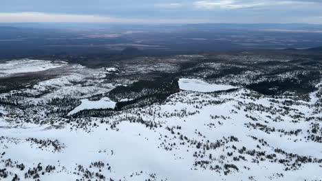 Helicopter-flight-over-Central-Oregon-in-the-winter