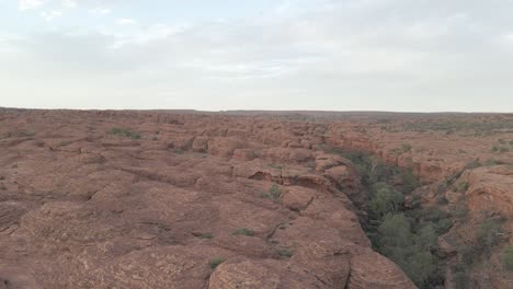 Panoramic-View-Of-Red-Plateau-Of-Kings-Canyon-Rim-Walk