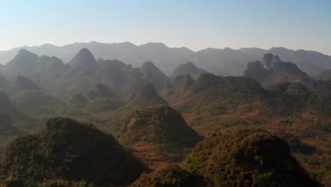 View-of-endless-mountain-formations-landscape-in-the-afternoon