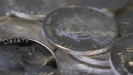 Einen-Weiten-Blick-Auf-Uns-Silbermünzen