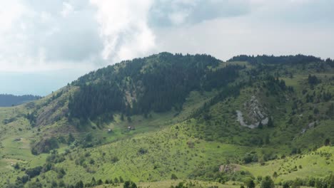 Beautiful-quiet-green-mountains-of-Jadovnik-in-Serbia---Aerial