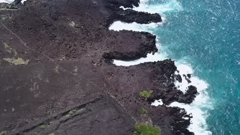Drohnenantenne-Strandschwenk-Nach-Oben-Antenne-Hawaii-Strand