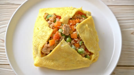 egg-wrap-or-stuffed-egg-with-minced-pork-and-vegetable
