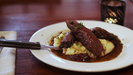 Typical-Australian-kangaroo-meat-served-with-mashed-potatoes