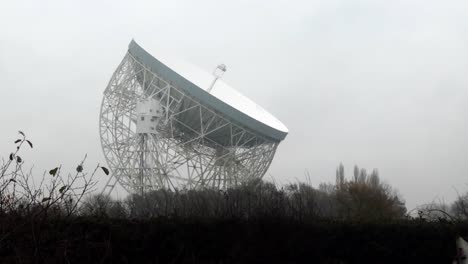 Lovell-Astronomie-Teleskop-Schüssel-Nebligen-Morgen-Wissenschaft-Technologie