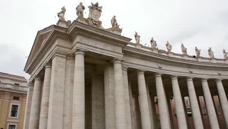 Doric-columns-from-St.-Peter's-Square,-Vatican