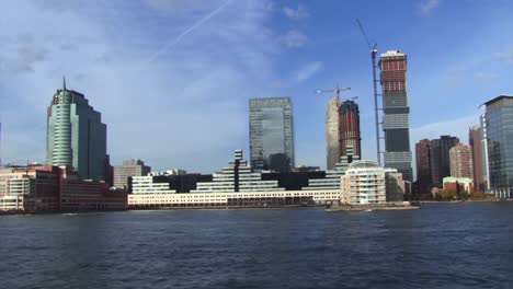 Hudson-river-and-Hoboken,-NJ-skyline-seen-from-New-York