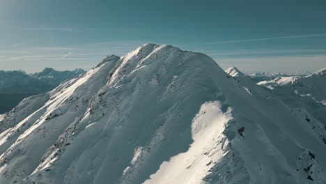 Schneebedeckter-Berg-In-Den-Italienischen-Alpen---Südtirol