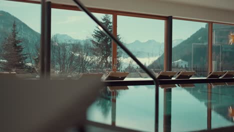 Hotel-pool-with-mountain-view-in-winter
