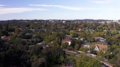 Rising-aerial-shot-of-Pasadena