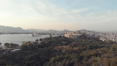 View-of-Shiv-Niwas-Palace