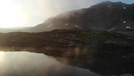 Ein-Friedlicher-Morgen-In-Tholtunga-Norwegen
