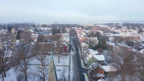Lititz,-Pennsylvania-small-town-during-winter-snow