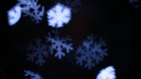 Weihnachtsbeleuchtung-In-Form-Von-Schneeflocken