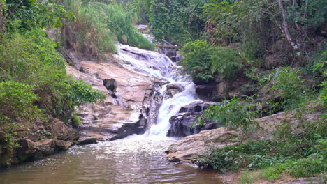 beautiful-Mae-Sa-Waterfall-in-Chiang-mai,-Thailand