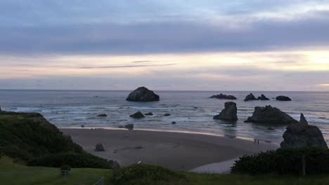 Modern-Residential-Structures-Near-Coastal-Cliff,-Overlooking-The-Famous-Face-Rock-Beach-In-Bandon,-Southern-Oregon