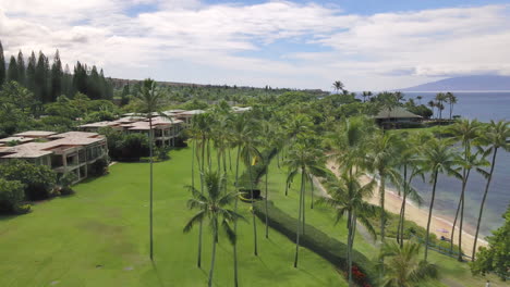 Chosen-Bay-Resort-And-Beach-En-La-Isla-De-Maui,-Hawaii,-EE.UU.