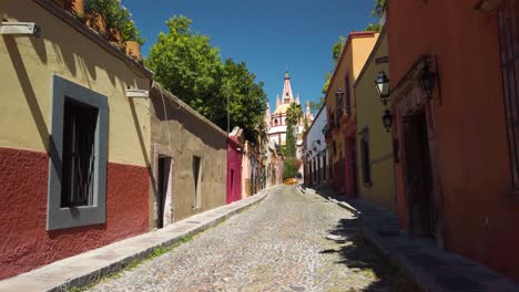 Coloridas-Calles-De-San-Miguel-De-Allende