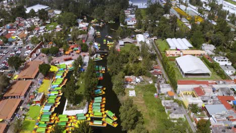 Aerial-Shot-of-Xochimilco-and-Colorful-Trajineras