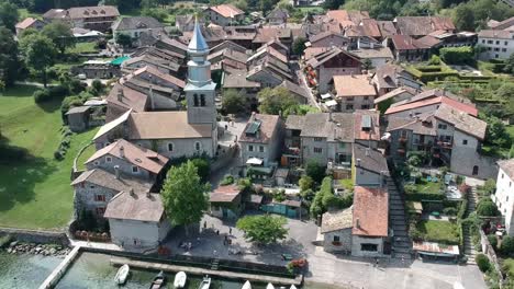 Luftaufnahmen-Des-Dorfes-Yvoire-In-Frankreich