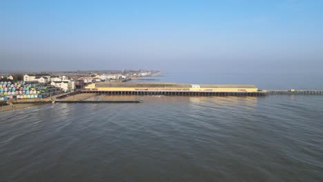 Walton-on-the-Naze-Pier-closed-due-to-Covid-19-lockdown