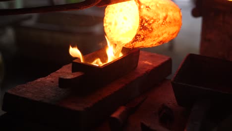 Close-up-of-pouring-molten-metal