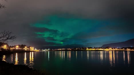 Colorful-Aurora-Borealis-Dancing-In-The-Night-Sky-In-Iceland---time-lapse