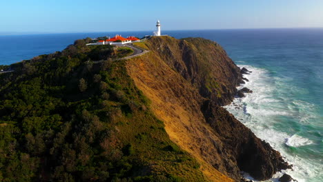 Cinematic-revealing-drone-shot-of-Cape-Byron-Lighthouse,-Australia