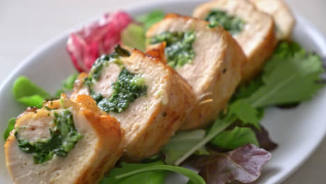 Baked-chicken-breast-stuffed-with-cheese-and-spinach