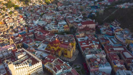Aerial-Hyperlapse-Von-Guanajuato-City,-Mexiko