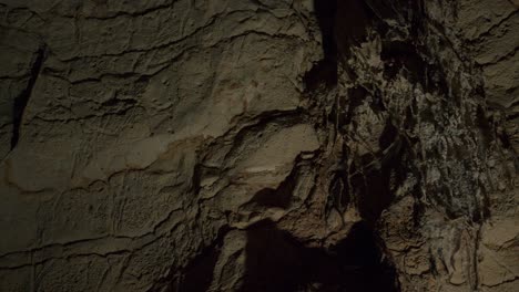 Felstexturen-An-Einer-Höhlenwand