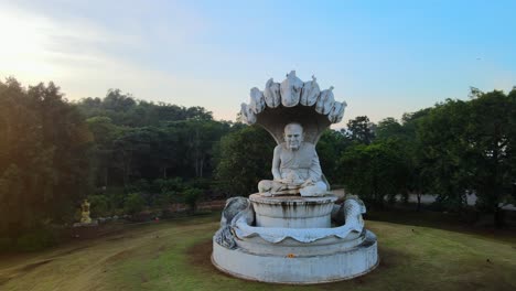 4k-Naga-Buddha-statue