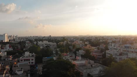 Luftüberführungsaufnahme,-Die-Das-Stadtbild-Der-Stadt-Chennai-In-Indien-Zeigt