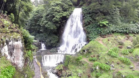 Ribeira-dos-Caldeiroes-waterfall-in-Achada,-Azores,-Portugal