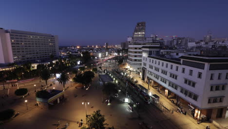 Timelapse-De-Una-De-Las-Plazas-Principales-De-Casablanca-Por-La-Noche