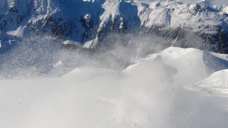 Skifahren-Abseits-Der-Piste-In-Tirol