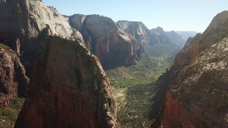 Aerial-Shot-Of-Pristine-Rock-Mountain-Formations-In-Zion-National-Park,-USA