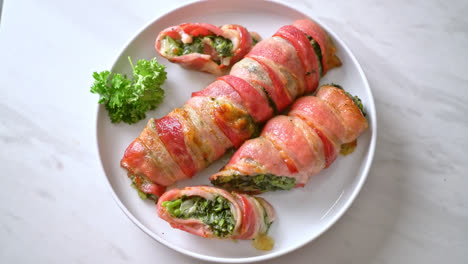 baked-bacon-roll-stuffed-spinach-and-cheese