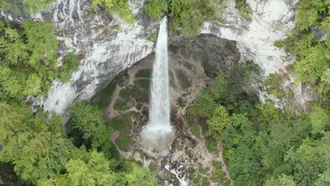 High-view-of-Wildenstein-Waterfall-in-the-southern-Austrian-Alps,-Aerial-static-shot