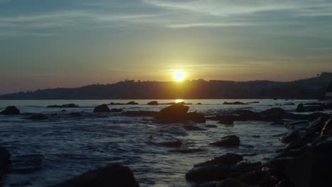 Sonnenuntergang-An-Der-Bucht-Von-Mijas,-Südspanien