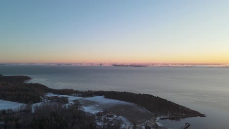 Sonnenaufgangszeit-über-Dem-Oslofjord-In-Südnorwegen