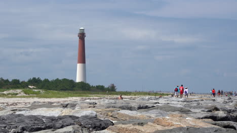 People-enjoying-the-rocky-jetty-at-the-Barnegat-Lighthouse