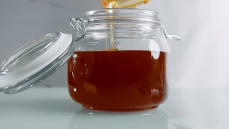 Süßer-Honig-Kommerzielle-Werbung-In-Zeitlupe
